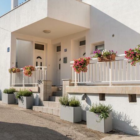 Apartments Galeb 布拉采 外观 照片