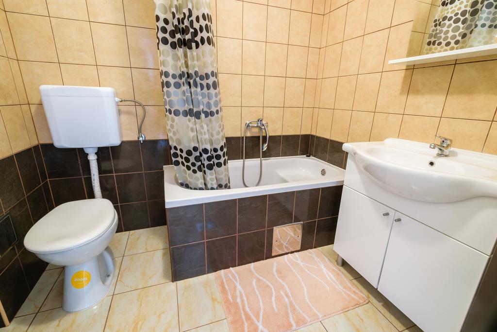 Apartments Galeb 布拉采 外观 照片